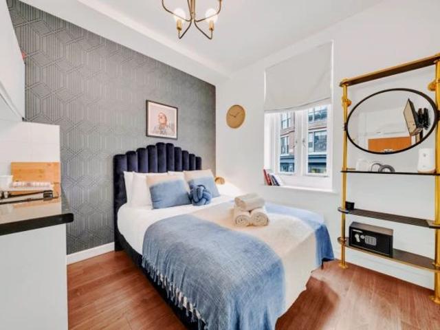 Sophisticated Studio Space in Prime Spot!