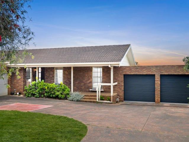 Sophisticated Style, Scenic Surrounds