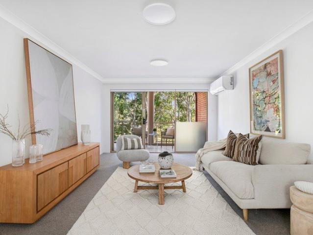 Sophisticated Style & Spacious Village Living