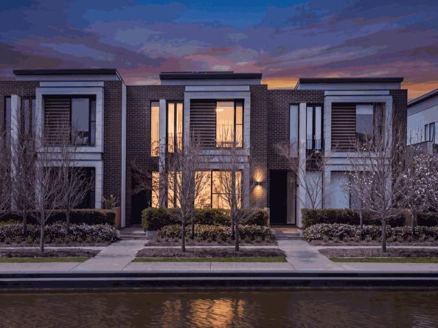 Sophisticated Lakeside Living with Picturesque Central Park Pond Views