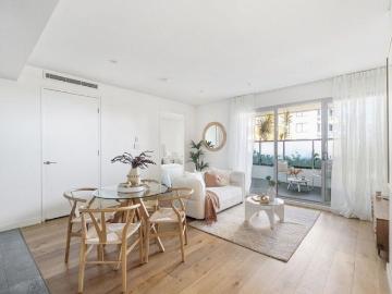 Sophisticated simplicity in a private setting