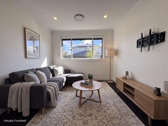 Sophisticated Single Level Living!