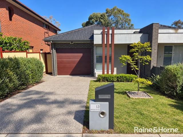 Sophisticated Single Level Living with Stunning Parkland Surrounds