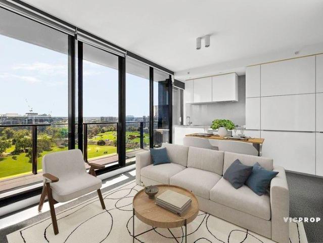 Sophisticated South Yarra Living