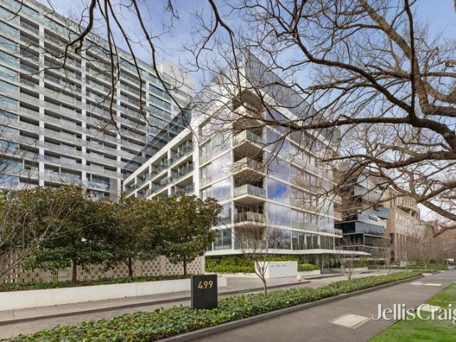 Sophisticated South Yarra living with five star amenities