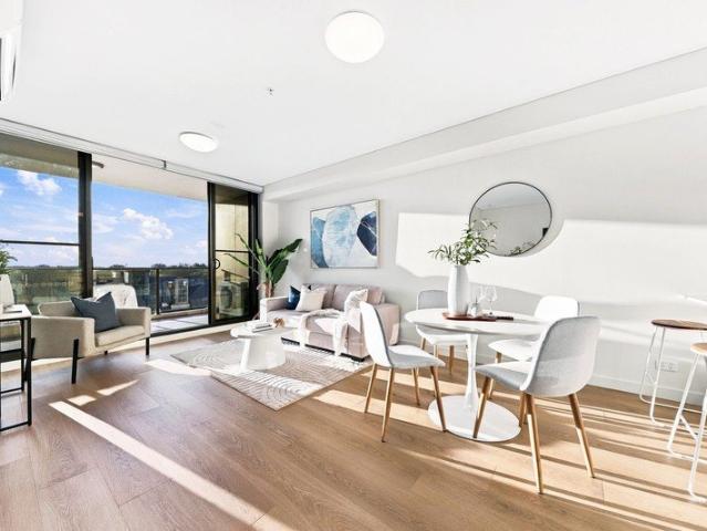 Sophisticated & Spacious with an Incredible View