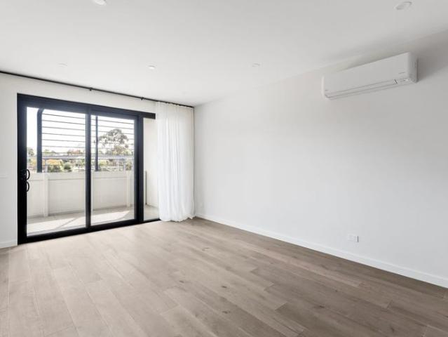 Sophisticated Two Bedroom Living in a Serene Cheltenham Setting