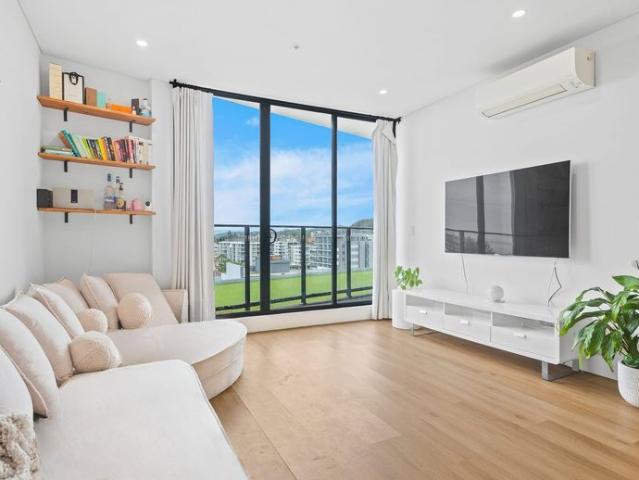 Sophisticated top floor living