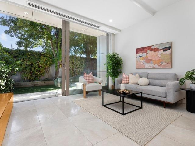 Sophisticated urban oasis