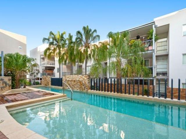 Sophisticated Urban Living Opposite Brisbane's Heritage Heart