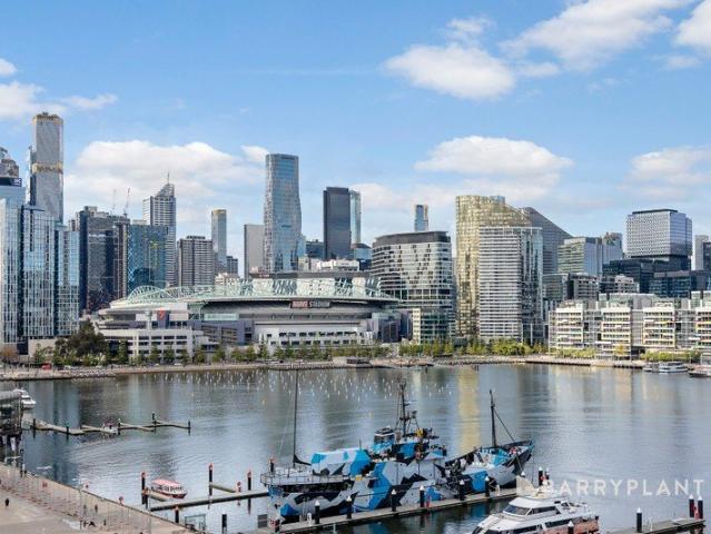 Sophisticated Waterfront Living at Marina Tower