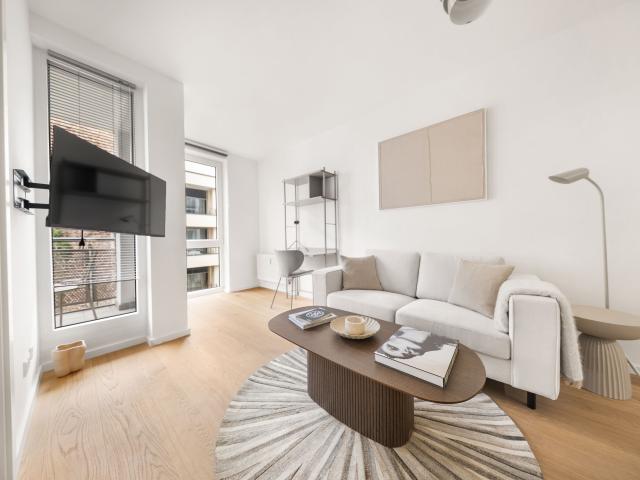 Sophisticated 1 Bedroom Apartment in Mitte