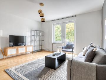 Sophisticated 2 Bedroom Furnished Apartment in Basel Bachletten, Basel Amsterdam Apartments for Rent