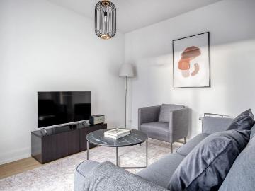Sophisticated 2 Bedroom Furnished Apartment in Basel Vorstaedte, Basel Amsterdam Apartments for Rent