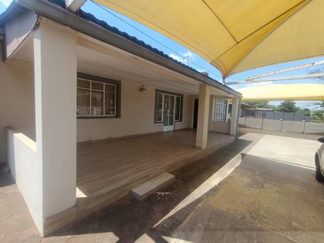 Sophisticated 3 bedroom family home to let in sought after CW5, Vanderbijlpark