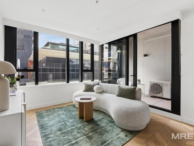 Sophistication in a prestigious setting