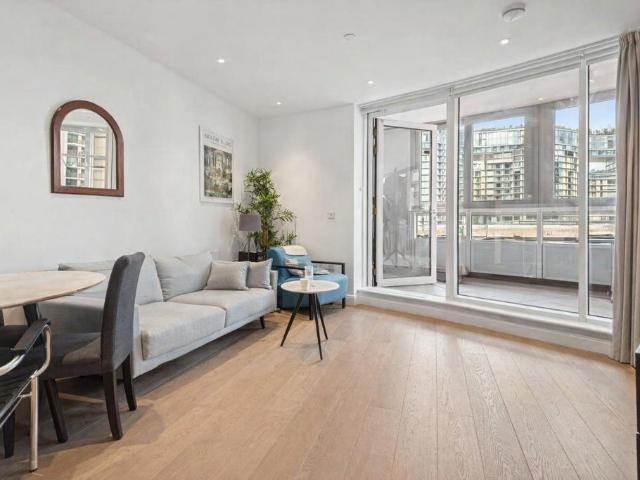 Sophora House, 342 Queenstown Road. 2 bed apartment to rent £3,600 pcm £831 pw