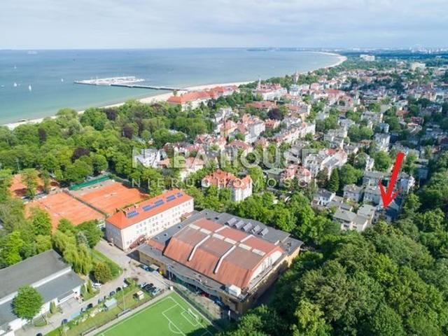 Na sprzedaż odrestaurowana kamienica z 8 apartamentami w Sopocie