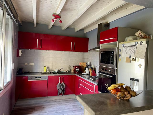 Sore Maison de 140m2 3 chambres Terrain de 237m2. La. 144m² Sore