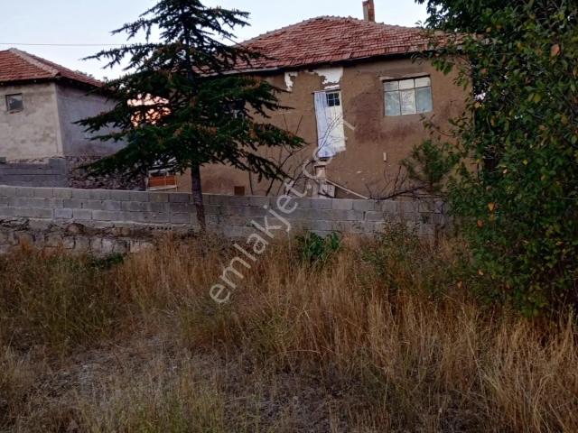 Sorgun Erkekli'de 457 M² Arsa İçinde Satılık Köy Evi