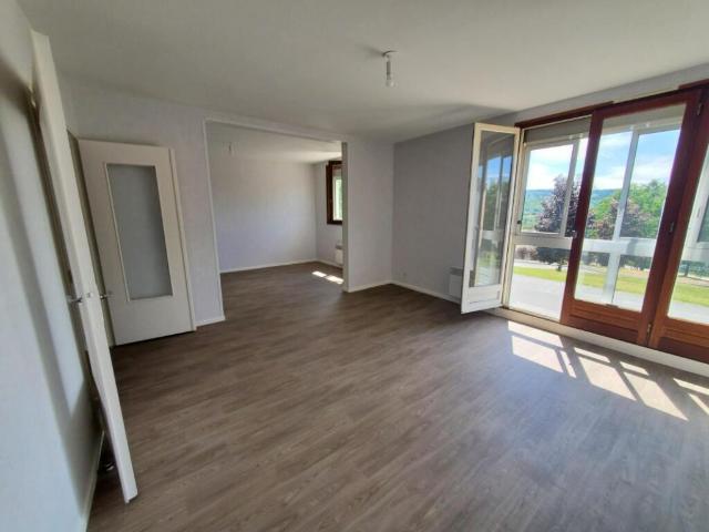 SORNAC – Appartement 2 Chambres – Chauffage compris – Environnement calme