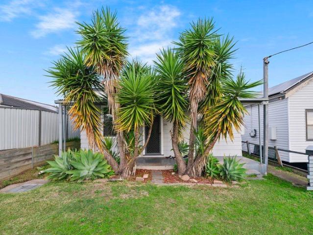 Sorry Open House has been Cancelled please call for private inspection Great First Home or Investment Opportunity
