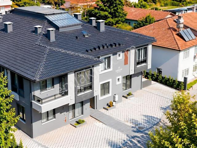 Sosyal Bilimler Lisesi'nin Karşısında 1+1 Satılık Daire