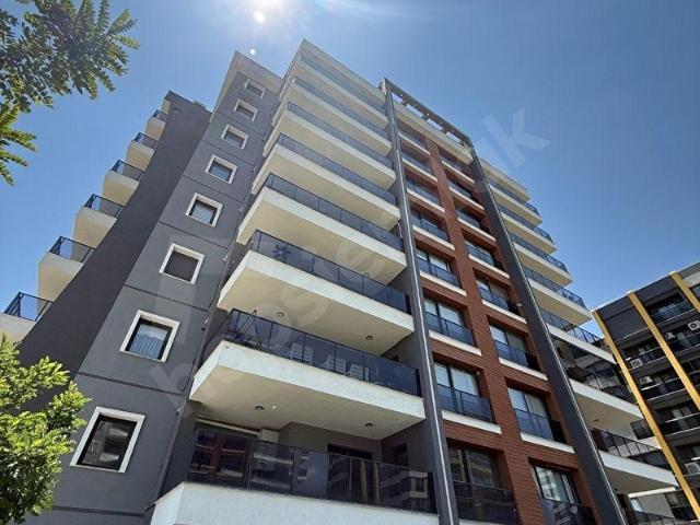 SOSYAL DONATILI GENİŞ PEYZAJ ALANA SAHİP LÜKS SİTEDE SATILIK 3+1