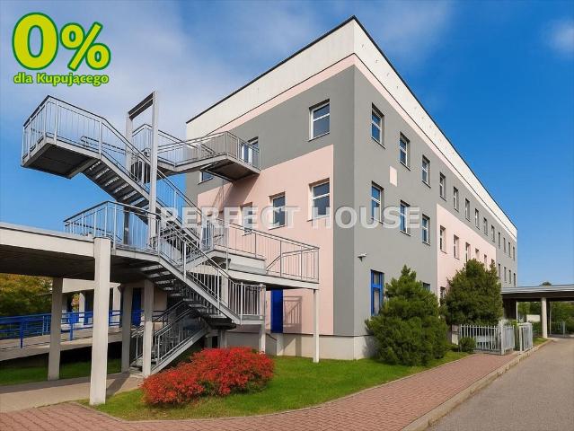 Atrakcyjny obiekt biurowo techniczny 2048 m2 w Sosnowcu