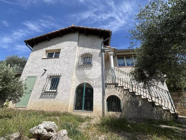 Sospel Maison + Studio Terrain 114m² Sospel