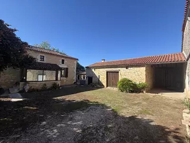 Soturac 46700 Achat / Vente maison 7 pièces t7 jardin terrasse