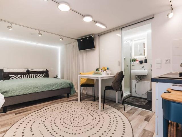 Souterrain Munich, Munchen Amsterdam Apartments for Rent