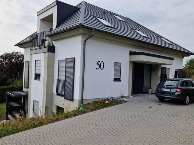Souterrain Wohnung mit eigenem Eingang