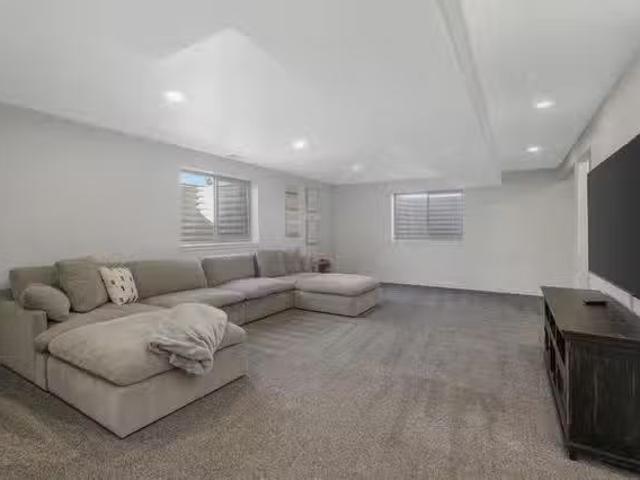South 1525 West
