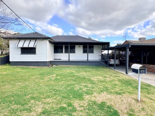 SOUTH TAMWORTH 3 Renovated 3 Bedroom Home