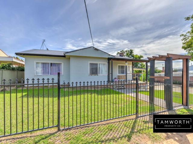 SOUTH TAMWORTH Three Bedroom Home