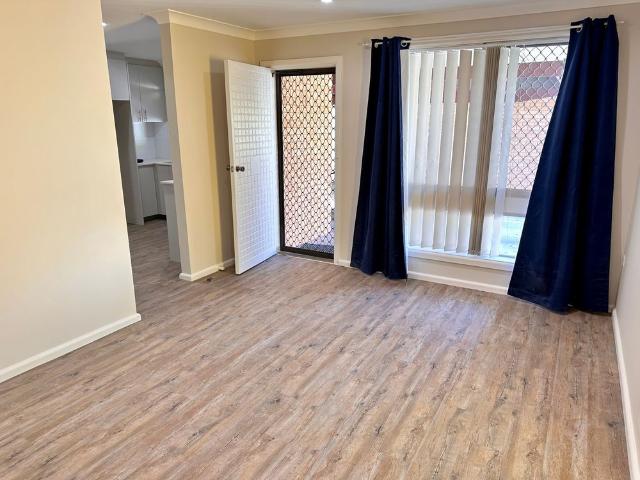 SOUTH TAMWORTH Fully Renovated 2 Bedroom Unit for Rent