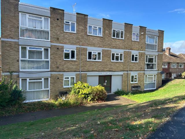 South Terrace, Dorking RH4, 1 bed flat to rent, £1,250 pcm | PrimeLocation