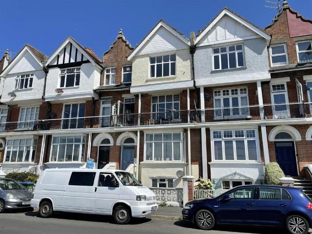 South Terrace, Littlehampton BN17 House share to rent £580 pcm £134 pw