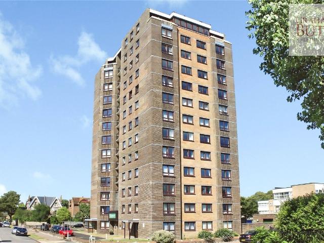 South Terrace, Littlehampton, West Sussex BN17, 2 bed flat to rent, £1,300 pcm | PrimeLocation