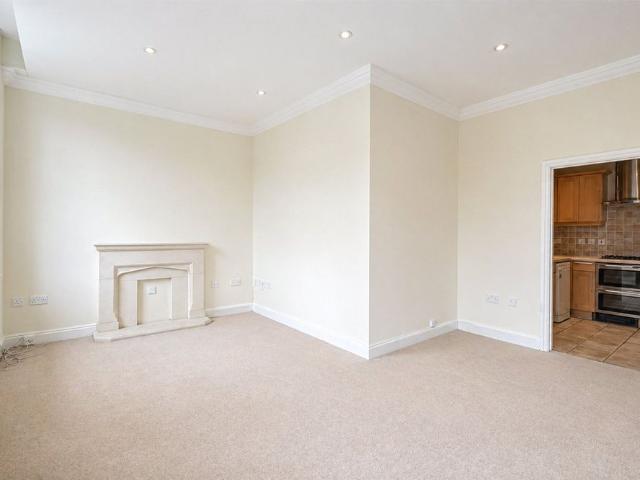 South View, Epsom, Surrey, KT19 7LB
