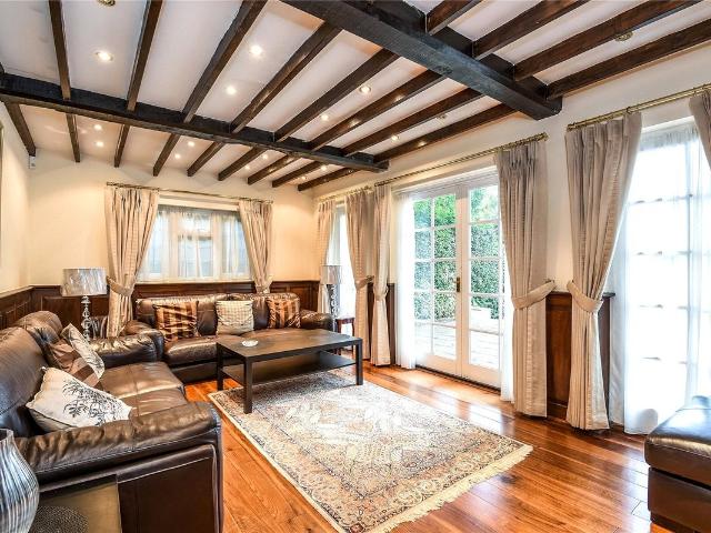 South View Road, Pinner HA5, 5 bed detached house to rent, £7,000 pcm | PrimeLocation
