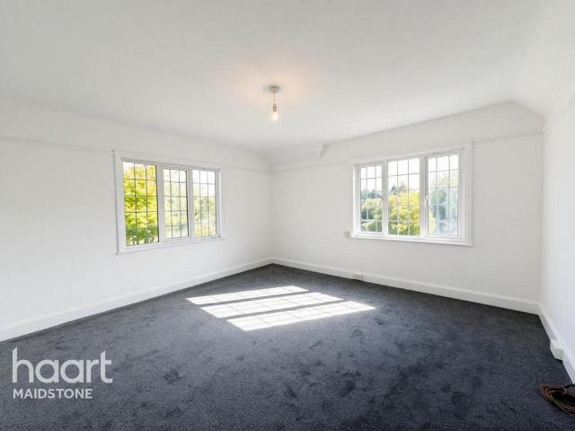 South View Road, WADHURST 1 bed apartment to rent £900 pcm £208 pw