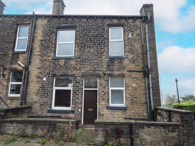 South View, Sowerby Bridge, HX6 2NA 5 bed end of terrace house to rent £1,250 pcm £288 pw