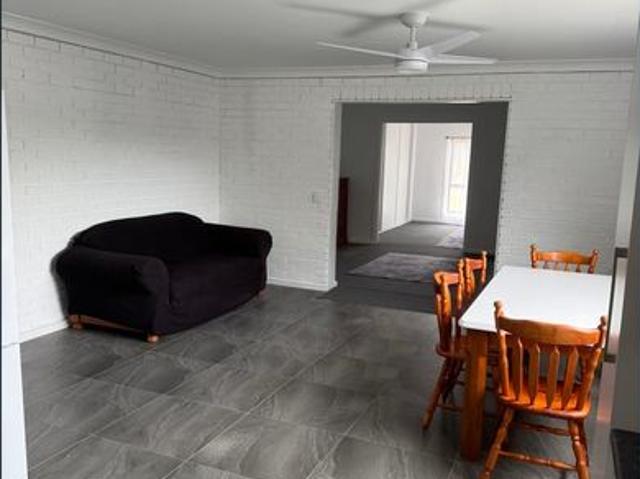 South West Rocks Unit Opposite Beach Power and Internet included