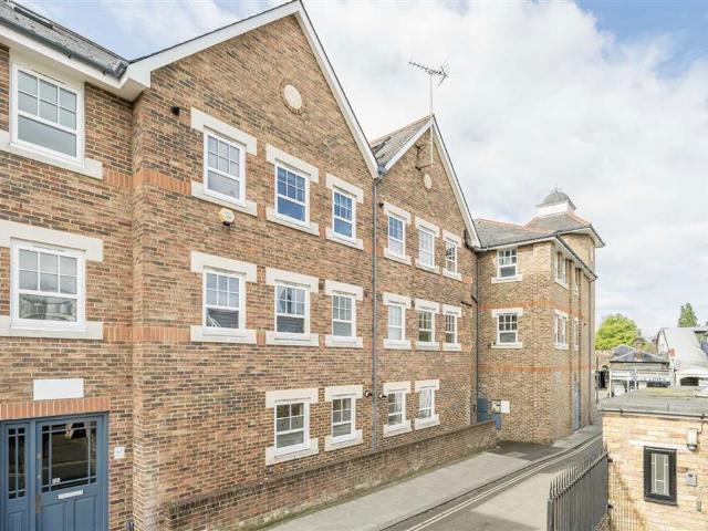 South Worple Way, Mortlake SW14, 1 bed flat to rent, £1,950 pcm | PrimeLocation
