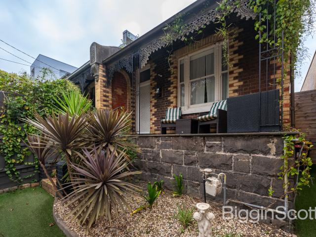 South Yarra Living in a Prime Location