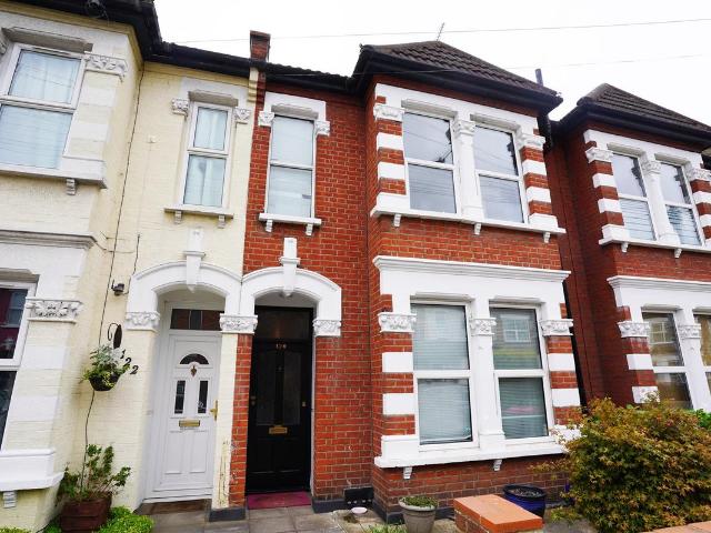 South Avenue, Southend On Sea SS2, 3 bed terraced house to rent, £1,695 pcm | PrimeLocation