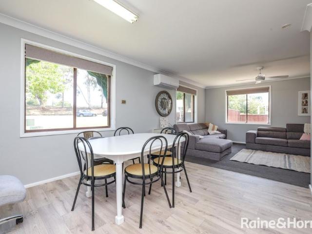 SOUTH BATHURST HOME Available 18.9.2026
