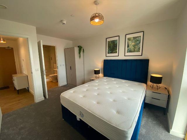 South Central, Essex Street B5, 2 bed flat to rent, £1,500 pcm | PrimeLocation